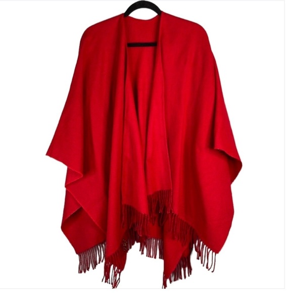 VINTAGE Wool Touch Red Fringe Wrap Shawl Acrylic Lightweight One Size Fits Most - Picture 2 of 8